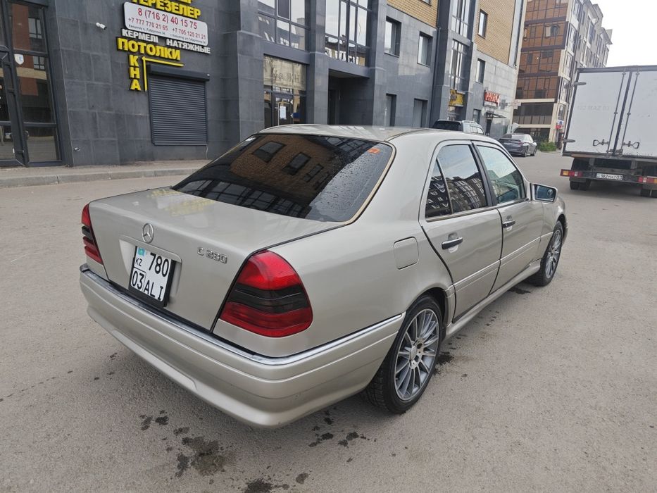 Mercedes-Benz c280