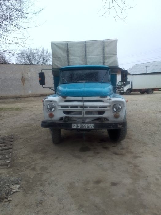 Zil 130 sotiladi