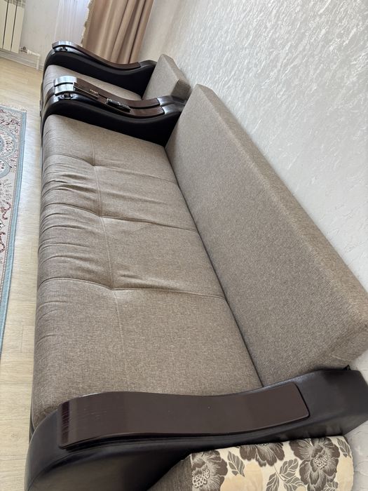 Продам диван 4 метра раскладной