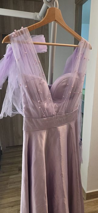 Rochie elegantă midi/lungă, culoare lila-pudrat