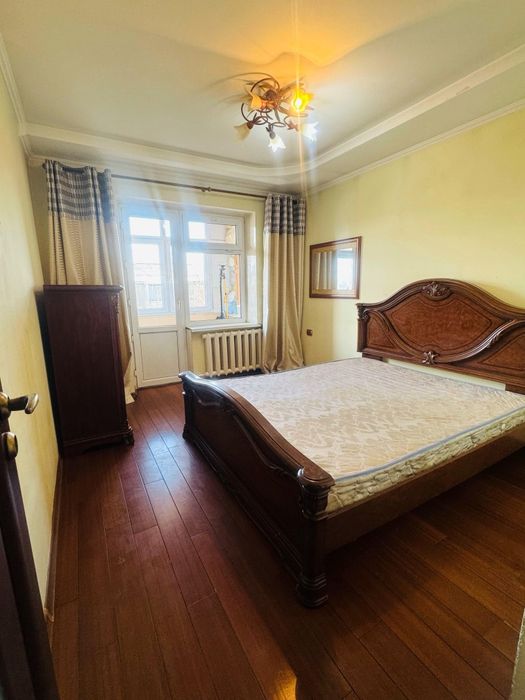 Продам квартиру 4 комнатную