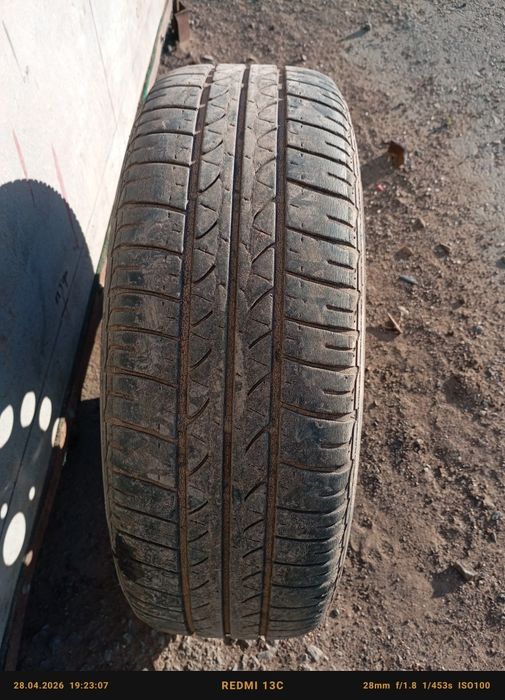 Продам шины с дисками на 15