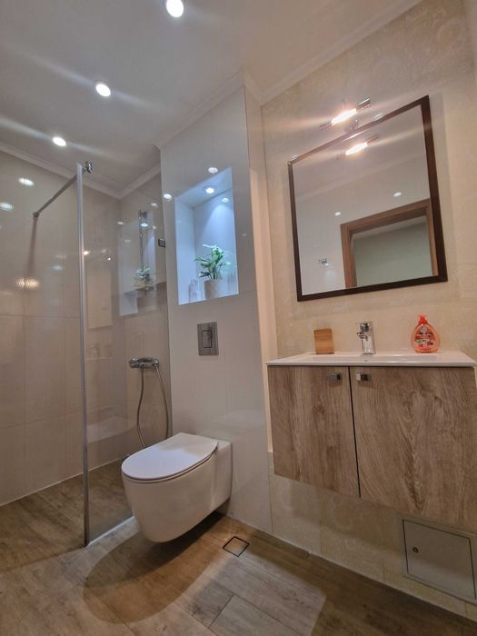 Дава се под наем Четиристаен апартамент в София, Младост 3 - 130 кв.м за 1250 € - Снимка #5