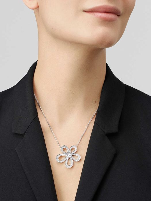 Дамско Колие на Van Cleef Arpels VCA, Flowerlace pendant, Ван Клееф