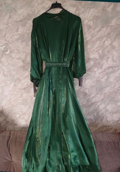 Продам платья срочнооооо