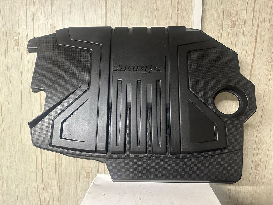 Капак двигател за 1.9 multijet Fiat