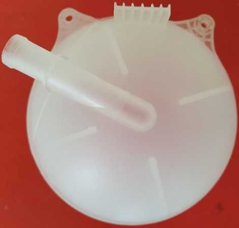 бачок расширительный Lada Renault