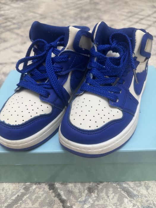 Обувь детская кроссовки 2000