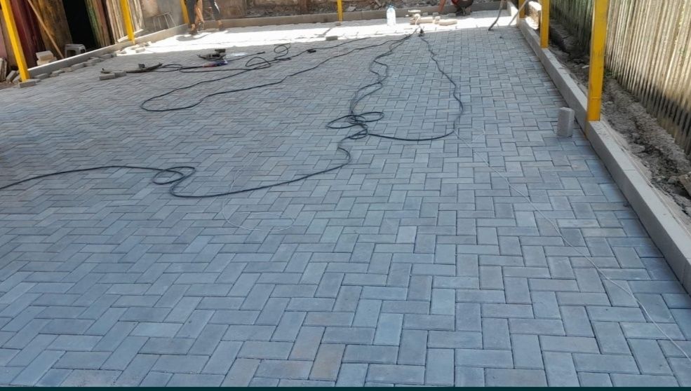 Укладка брусчатка бардюры