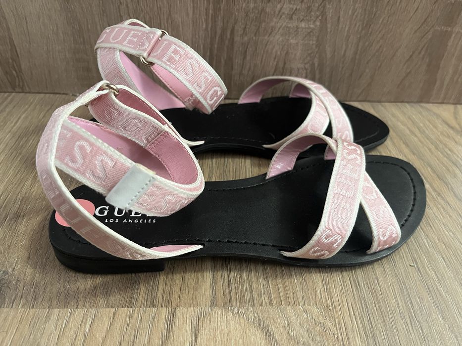 Дамски Сандали Guess