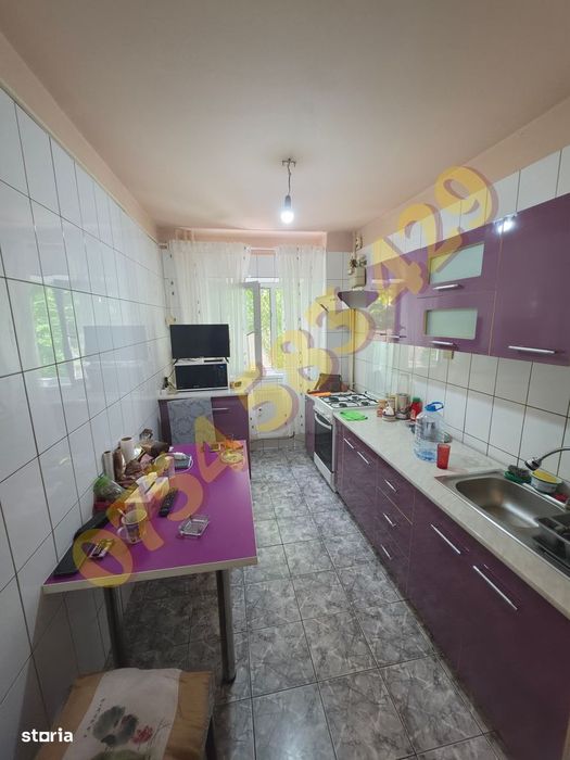 Apartament decomandat, 2 camere, metrou Lujerului