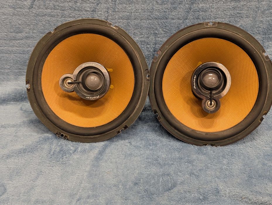 висок клас говорители за кола PIONEER TS-E2096 . автоговорители