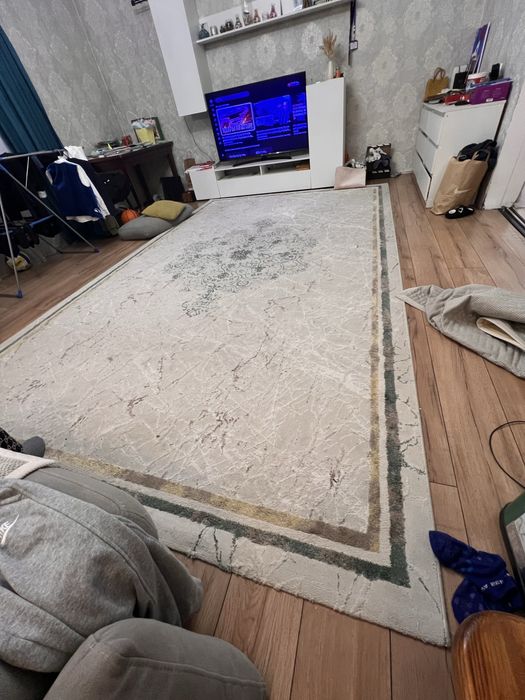 Ковер в отличном состоянии