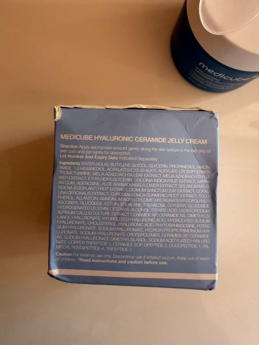 Medicube hyaluronic ceramide jelly cream