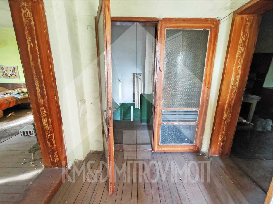 Продава се Етаж от къща в Нови пазар - 82 кв.м за 448 €/кв.м - Снимка #1