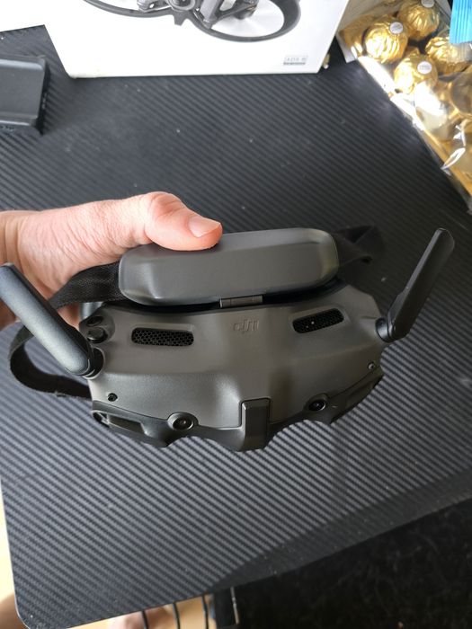 Ochelari DJI Googles 3 - aproape noi