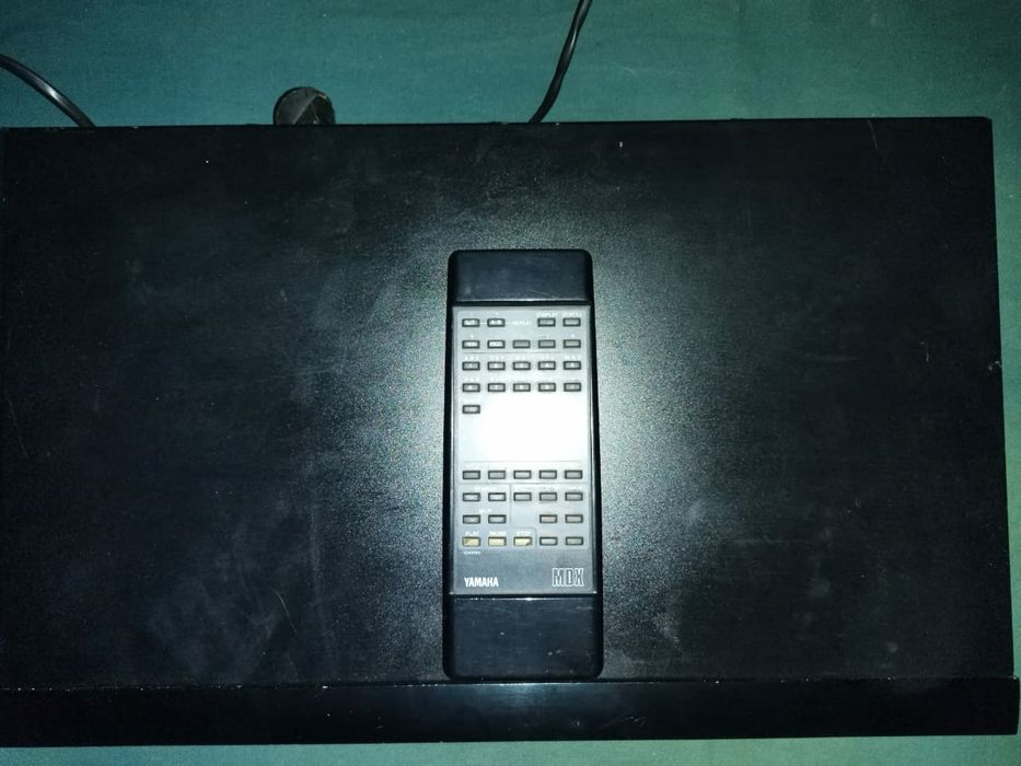 Минидиск Yamaha с Dolby декодером