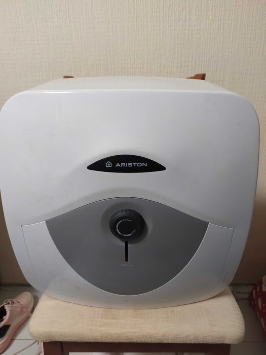 нов боилер ARISTON италия 30 литра