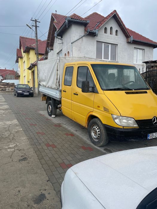 Vând Mercedes sprinter 211