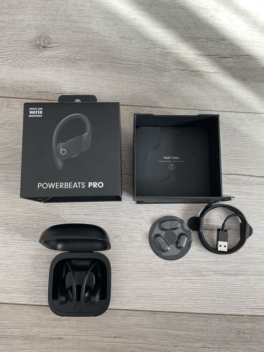 Casti Power Beats Pro