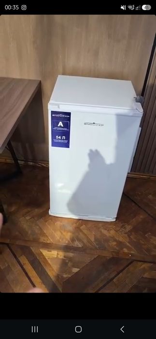 Продам мини  морозильник почти новый