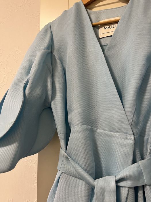 Продам платье Malli