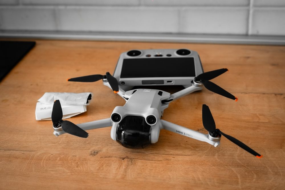 Дрон Mini pro 3  почти как новый