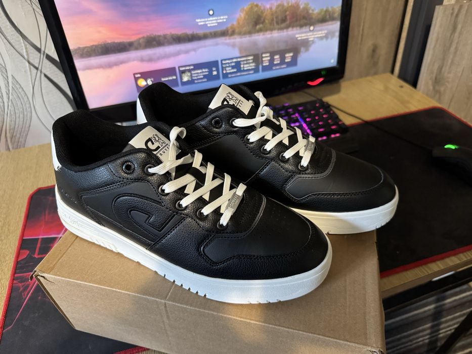 Обувки Cruyff Royal C