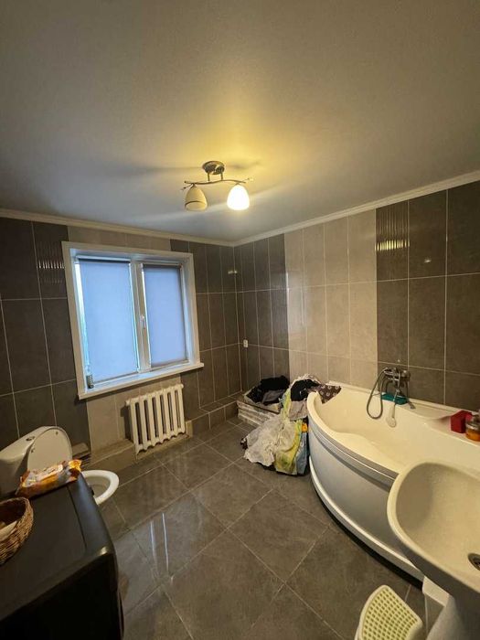 5 комнатный дом. 19 мкр