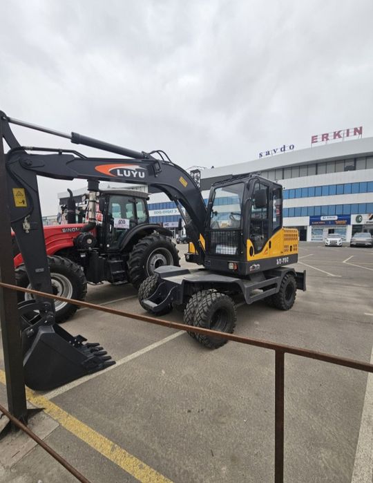 Экскаватор 0.3куб АВТОМАТ