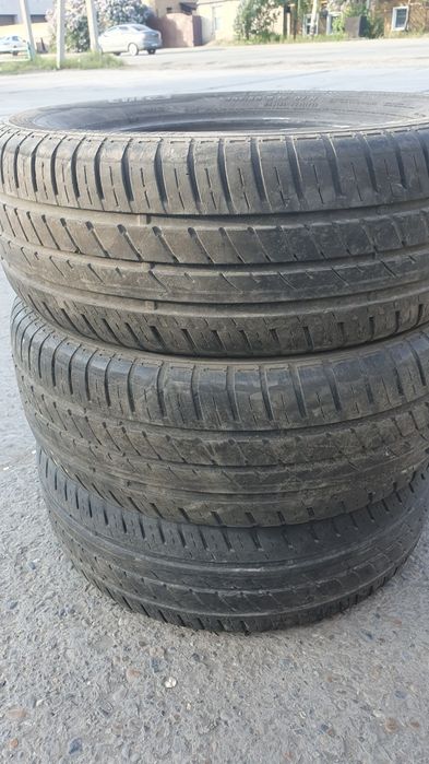 Продам три шины r15