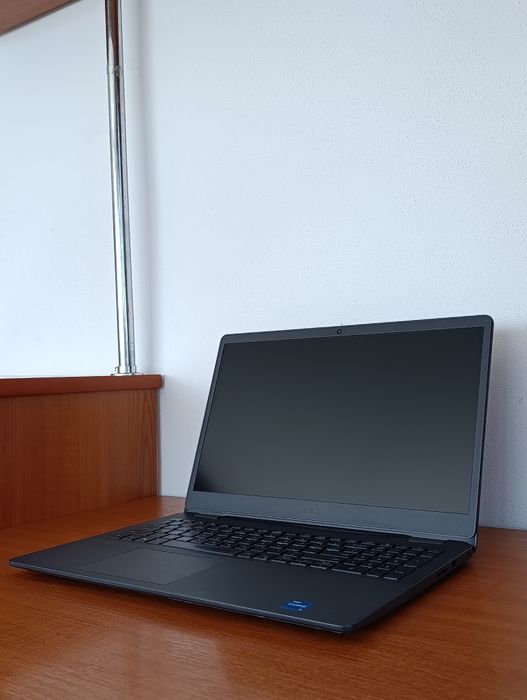 Laptop Dell Vostro 3500