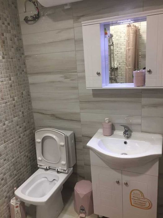 Дава се под наем Двустаен апартамент в Бургас, Зорница - 60 кв.м за 210 € - Снимка #4