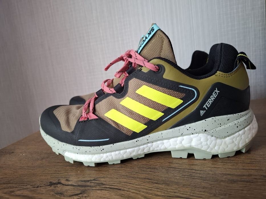 Adidas Terrex маратонки 42 номер.