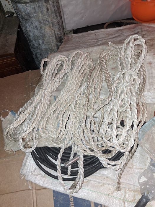 Продам крепежные шрупы навесы арканы