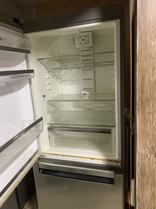 Холодильник Whirlpool