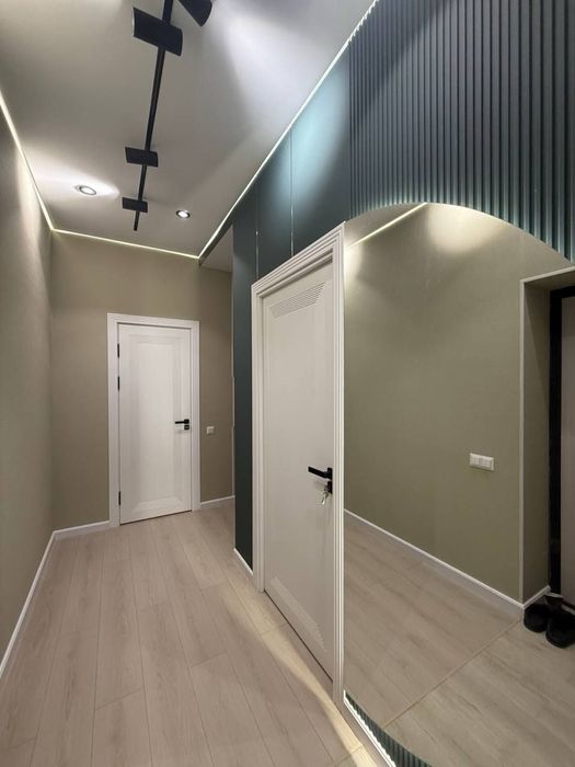 Сдается 2 ком Юнусабад 12 квартал. Новостройка