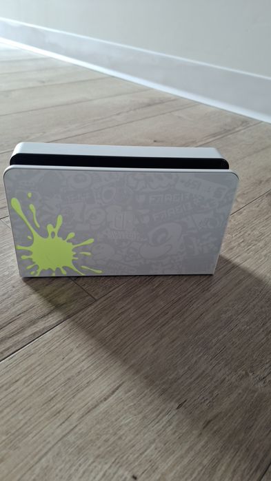 Nitendo switch special edition splatoon 3.Se ia produsul doar fizic