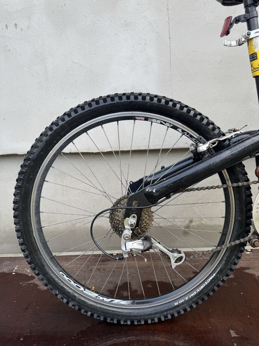 Bicicleta Saracen Havon Mountain Bike Retro Full suspension