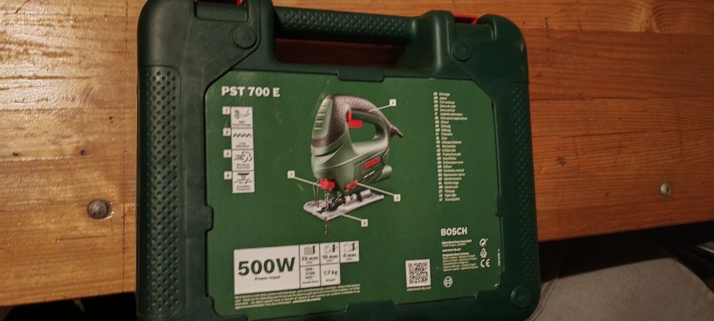 Fierastrau Bosch pst 700e