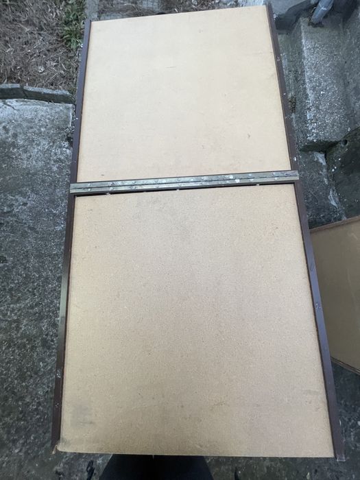 Куфар за продажба на мартеници