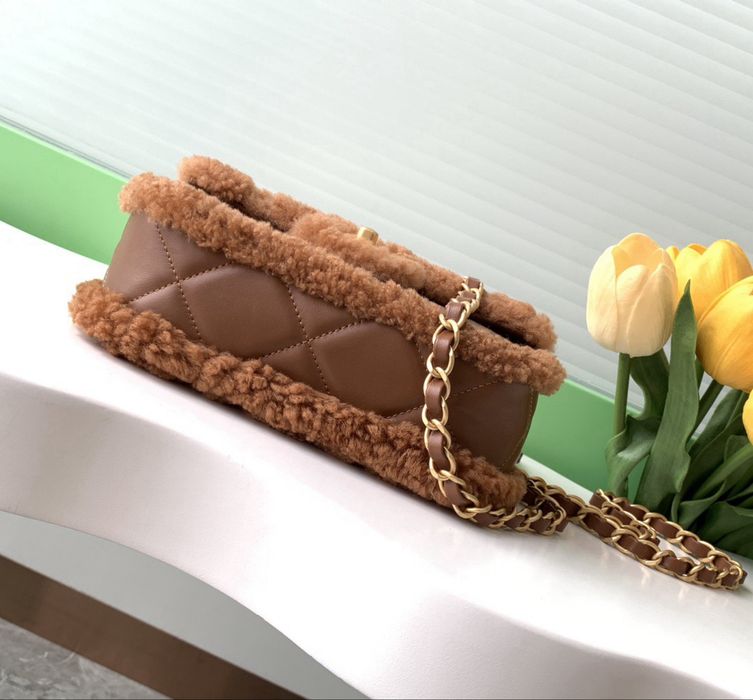 Дамска чанта Chanel Teddy Flap