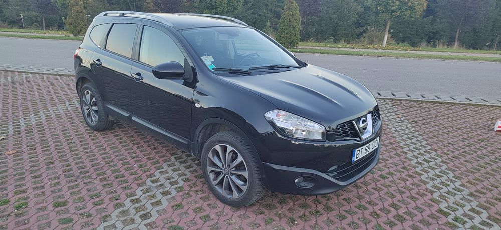 Nissan Qashqai+2