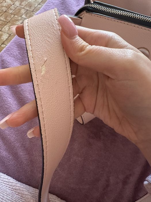 Дамска чанта Guess