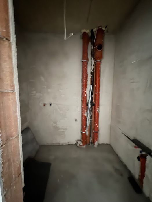 Продава  двустаен апартамент в ж.к Владислав Варненчик