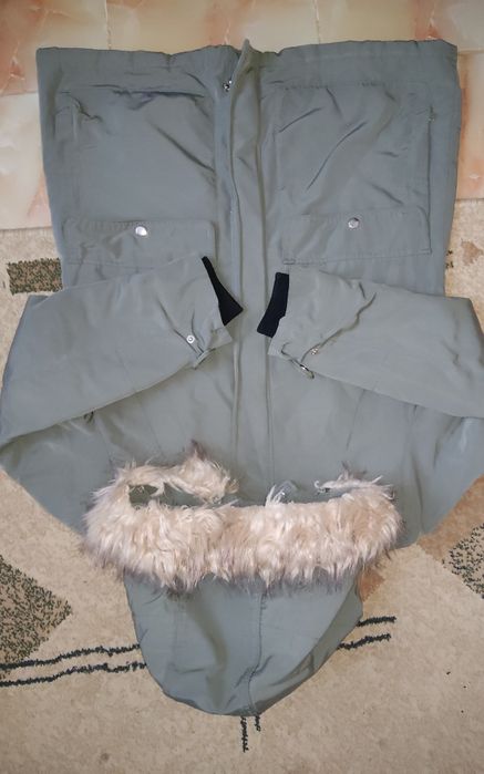 Куртка женская размер М