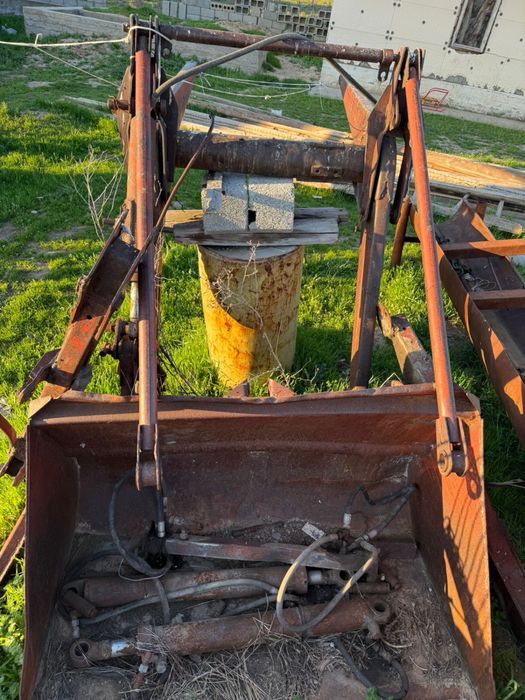 Продается трактор 80