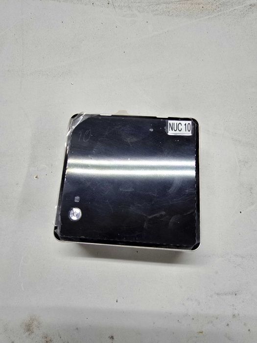 Intel NUC5cpyh Celeron 3050, 120 GB SSD