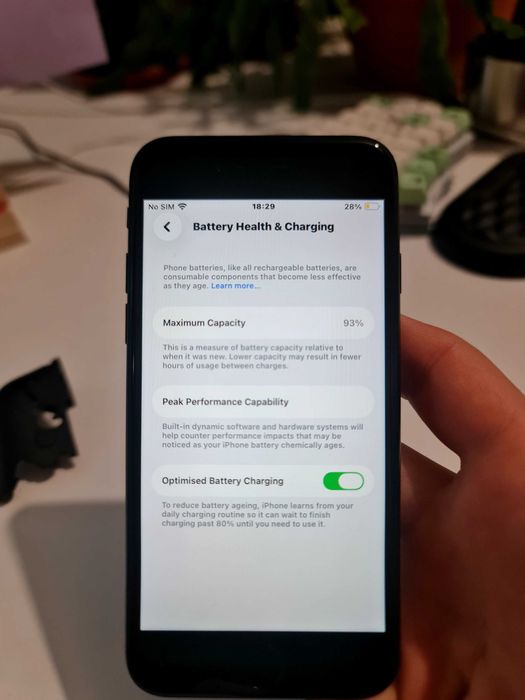 Iphone SE3 2022 (93% baterie, stare impecabila)