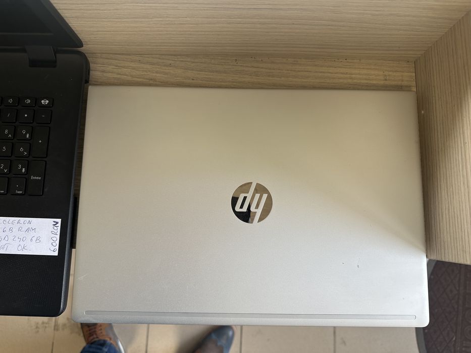 Laptop hp pro book i5 gen 10 super pret 1200 ron